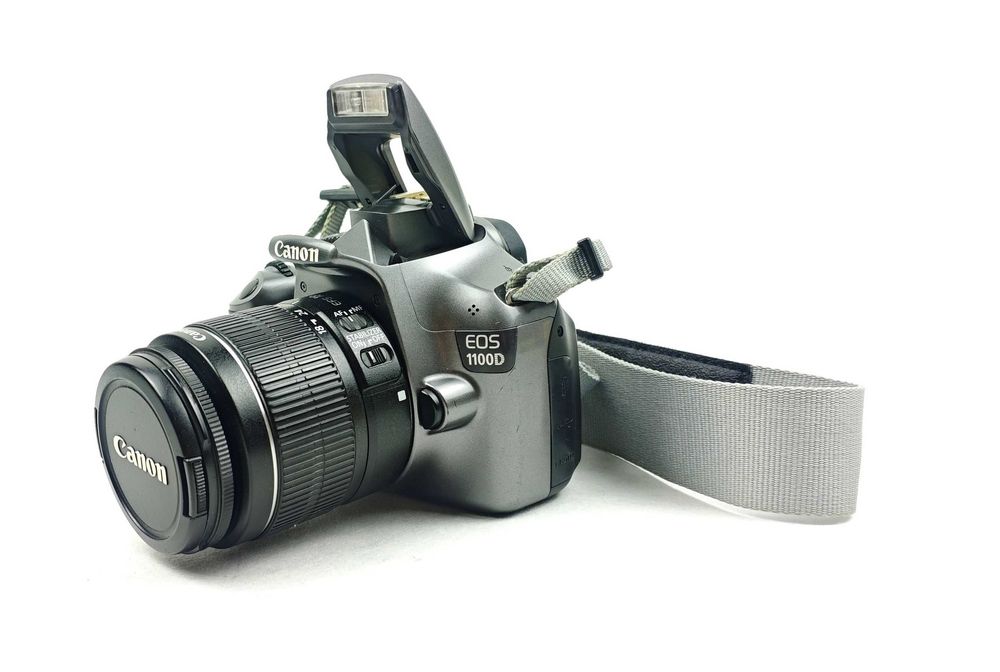 Дзеркальний фотоапарат Canon 1100D Grey 18-55mm 32Gb + ML + сумка