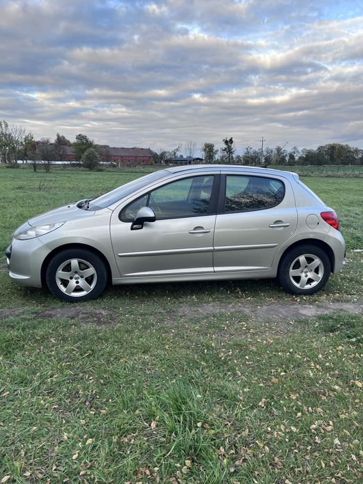 Peugot 207 rocznik 2008