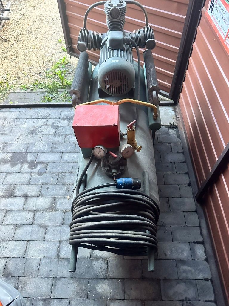 Sprężarka kompresor Aspa 3jw60 180l