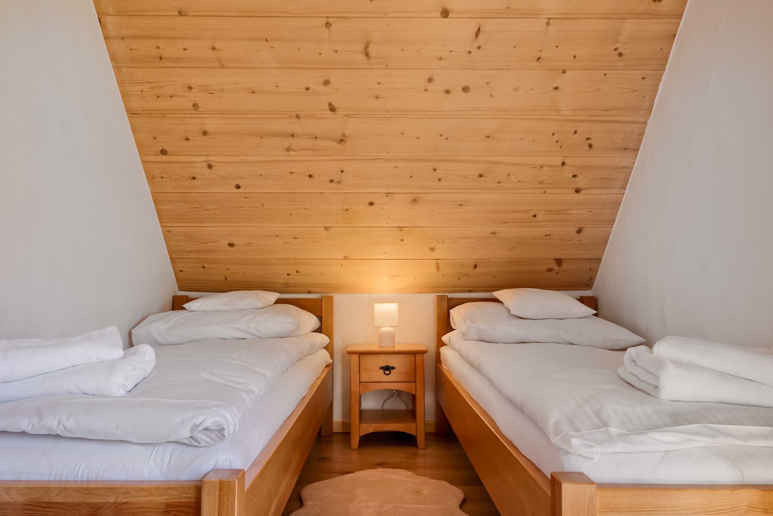 Domek w górach dom drewniany z bali SAUNA weekend noclegi ZAWOJA góry