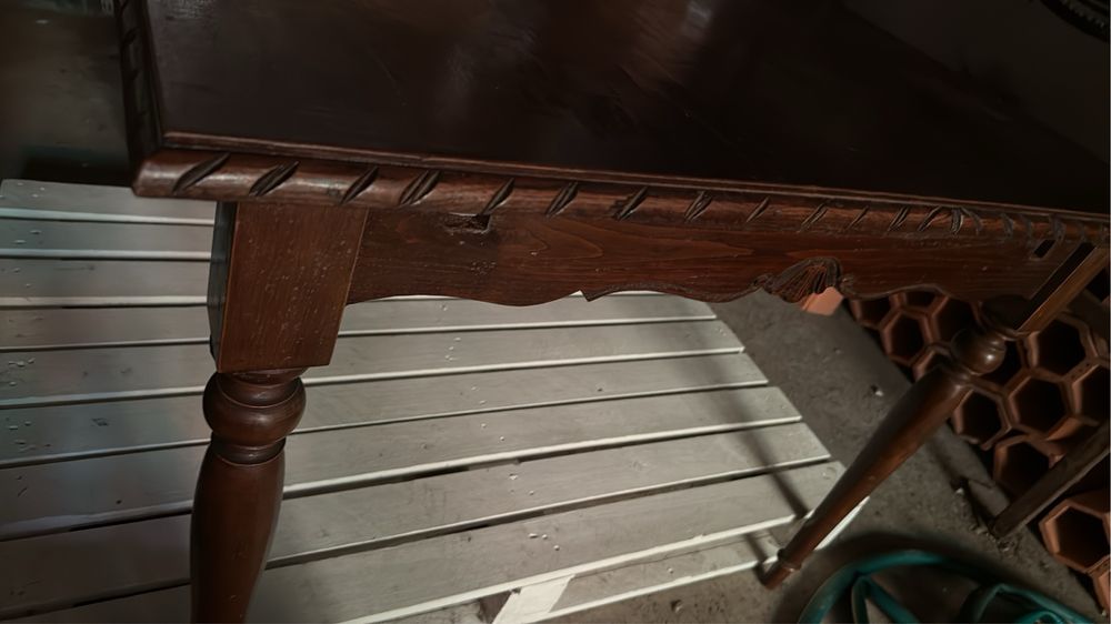 Mesa extensível 4 cadeiras 2 poltronas