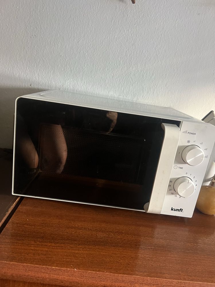 Microondas como novo
