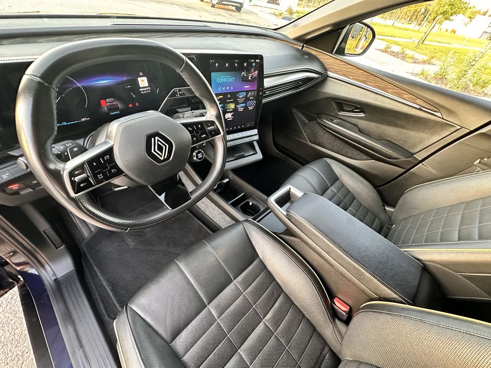 Renault meganE-TECH EV60 220hp