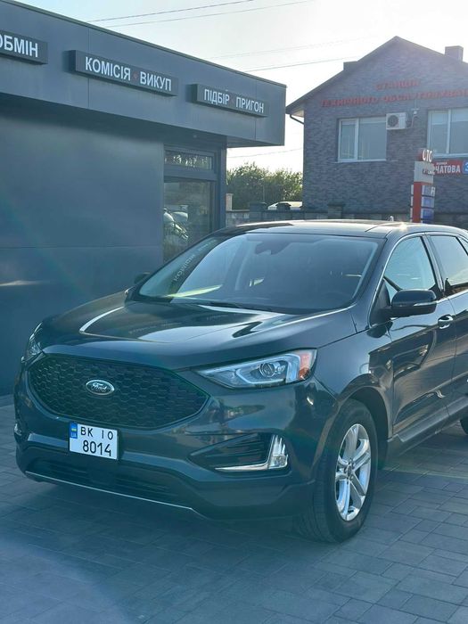 Форд ЕДЖ 2019 року