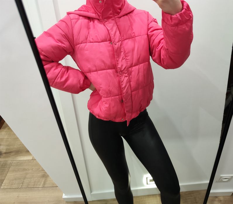 Kurtka lekka Bomberka z kapturem Missguided