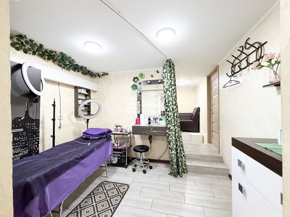Продам готовий бізнес- працюючий салон краси Лайм