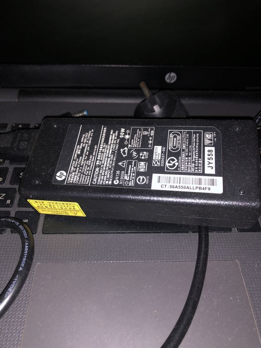 HP 255 G6 15’ (4gb RAM, 500 HDD)