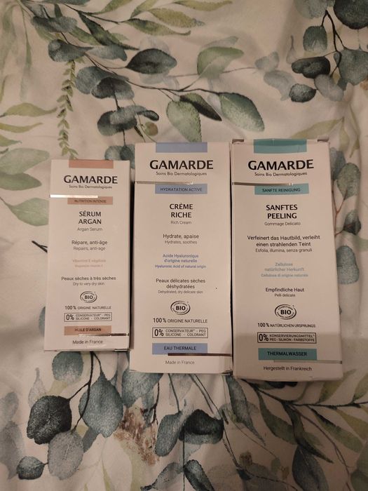 Gamarde zestaw kosmetyków serum krem peeling creme riche argan serum