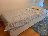 Cama de solteiro Ikea MALM 150€ + colchão