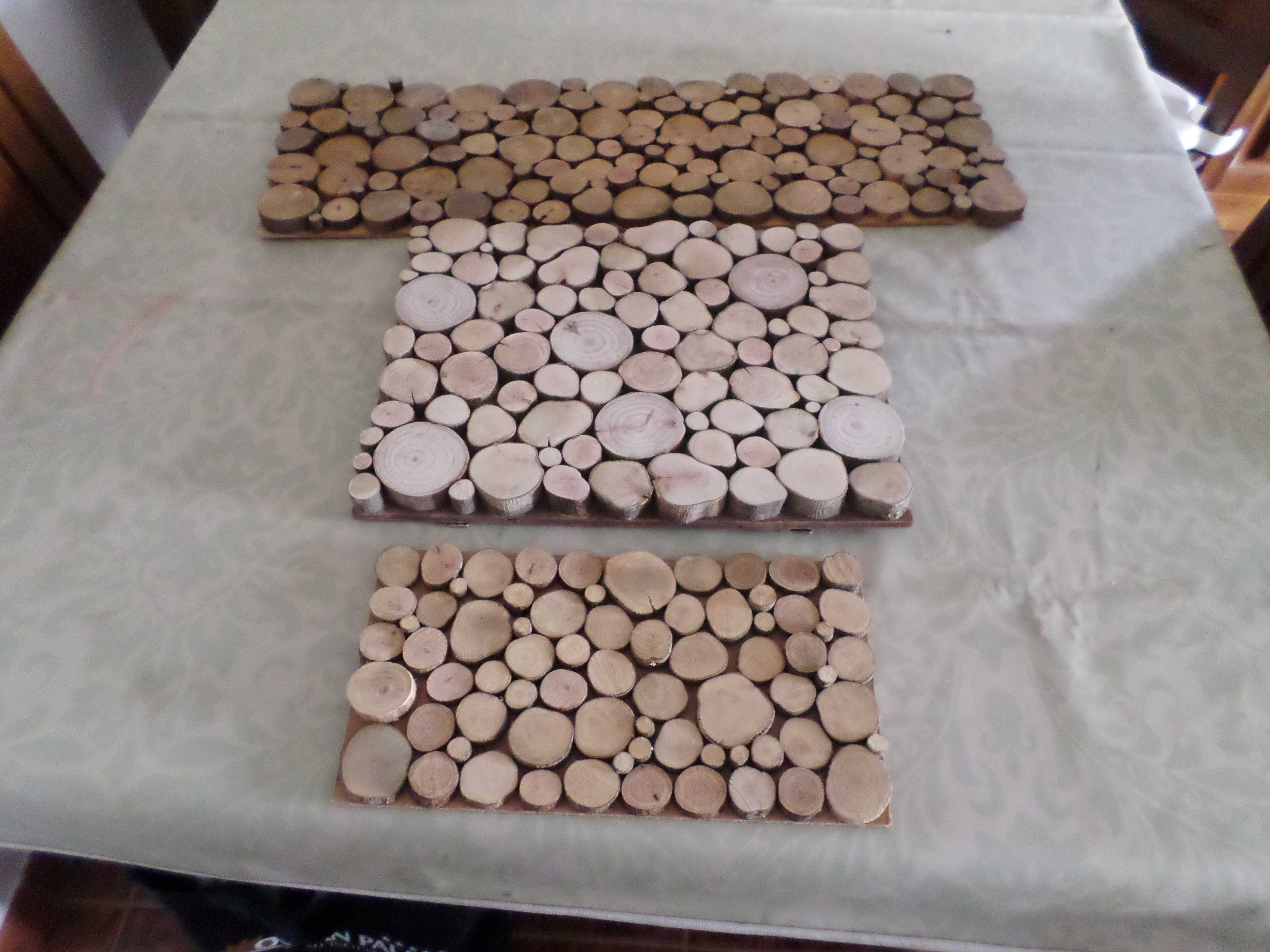 Quadros em peças de madeira
