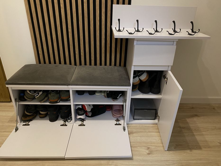 Szafka na buty z siedziskiem, słupek i wieszaki