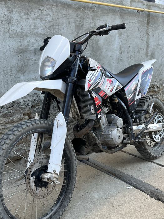 Geon Dakar 250 twinCam