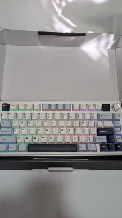 Нова клавіатура Aula f75 max голуба з екраном