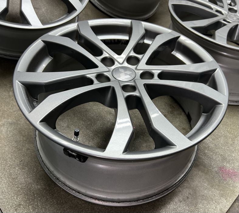 Диски R18 5 114.3 et39 J7.5 Mitsubishi Outlandar asx lancer
