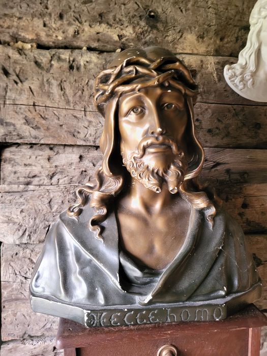 Duże popiersie Pan Jezus w cierniowej koronie Ecce Homo