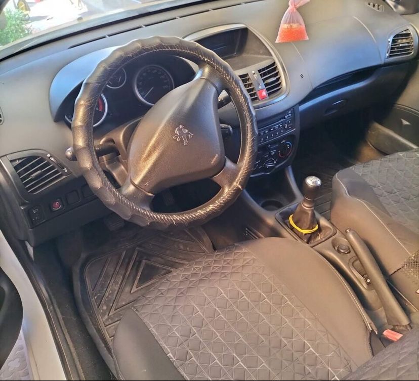 Продам Peugeot 206