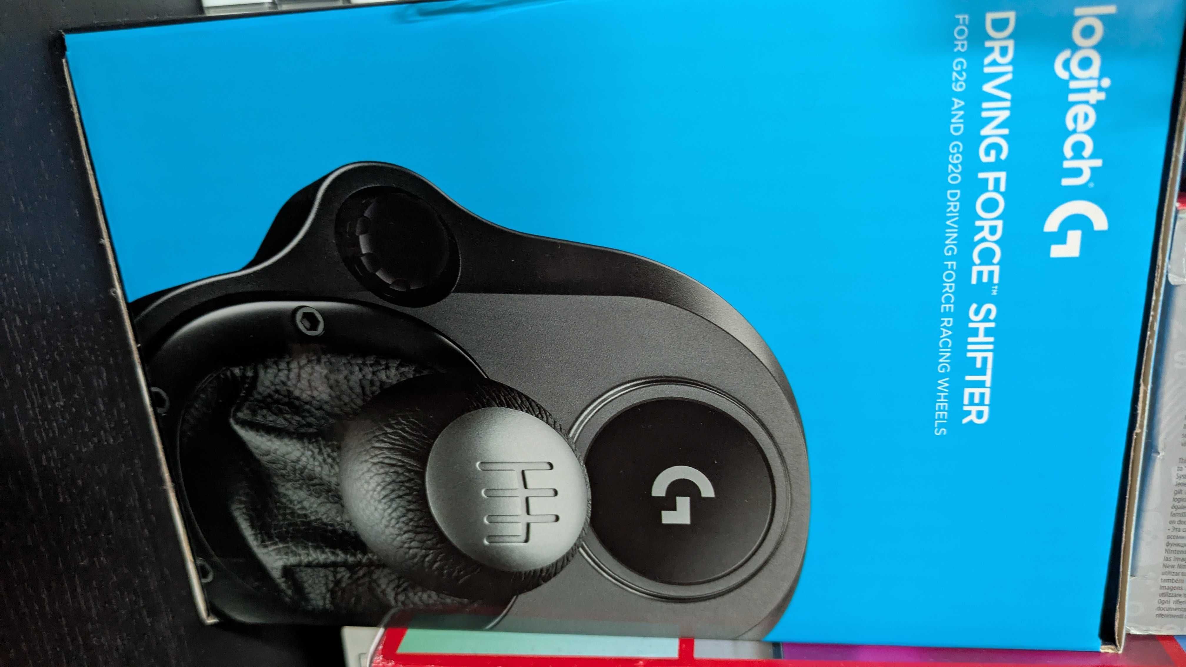 Logitech G923 TrueForce com Driving Stick