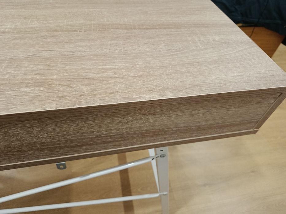 Secretaria como nova