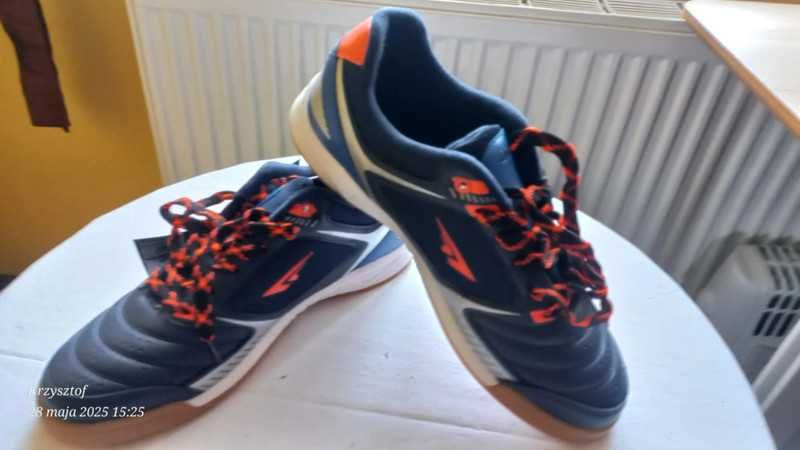 Buty sportowe typu adidas