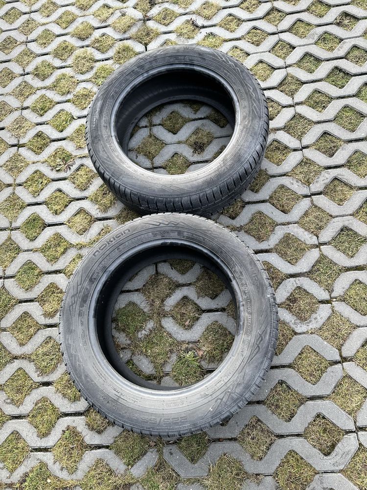 2x Nokian WR A4 225/55/17 zimowe