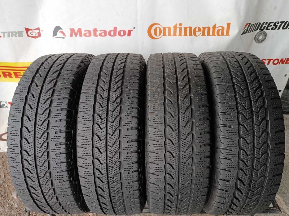 Зимові шини 215/65 R16C Goodyear ultragrip cargo	2022рік 6.5 і 7.5мм