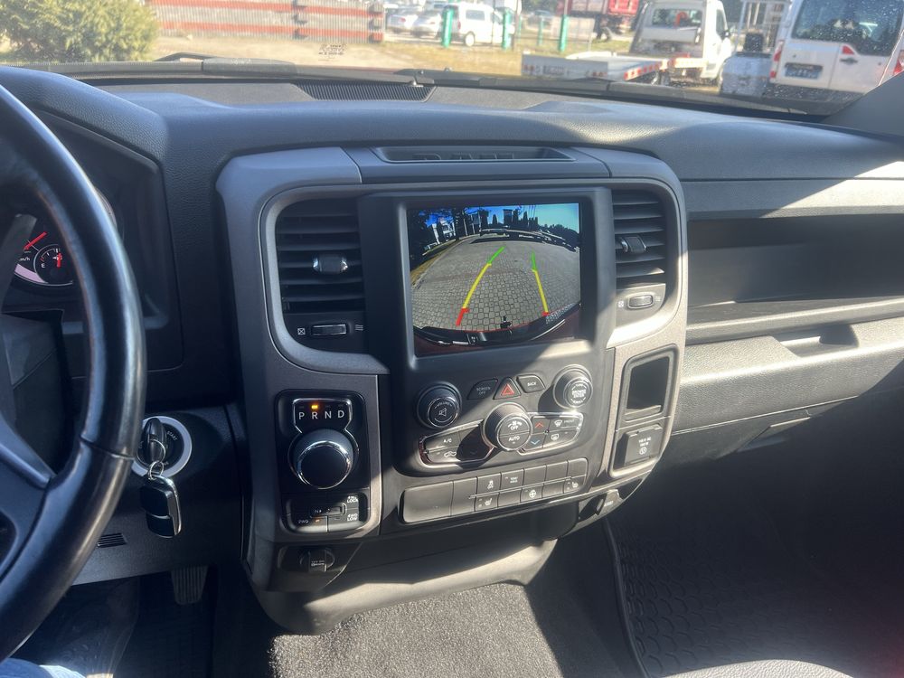 Dodge RAM 1500 5.7 Hemi 8 biegów 4x4 tylko 59 tys km Gwararancja