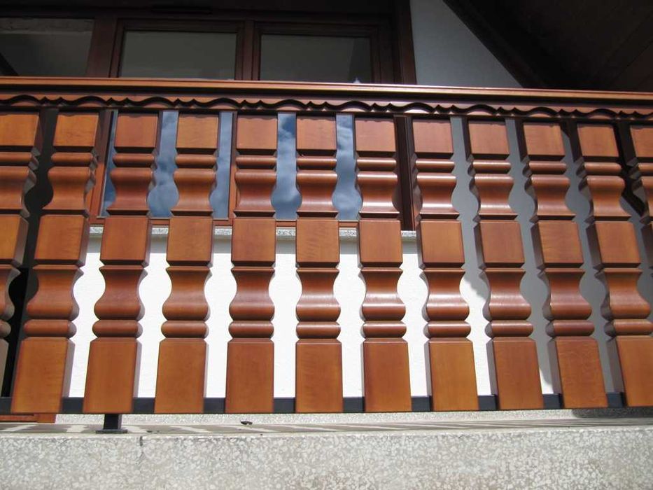 Balustrada Balkonowa z Drewna