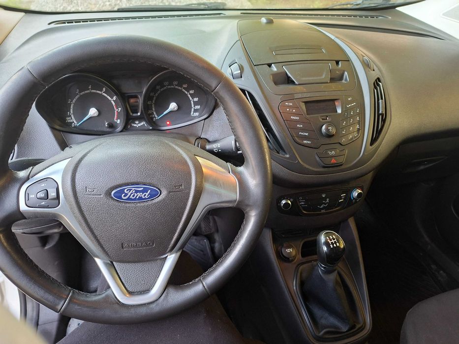Sprzedam Ford Transit Courier benzyna 1.0 Ecoboost 2017