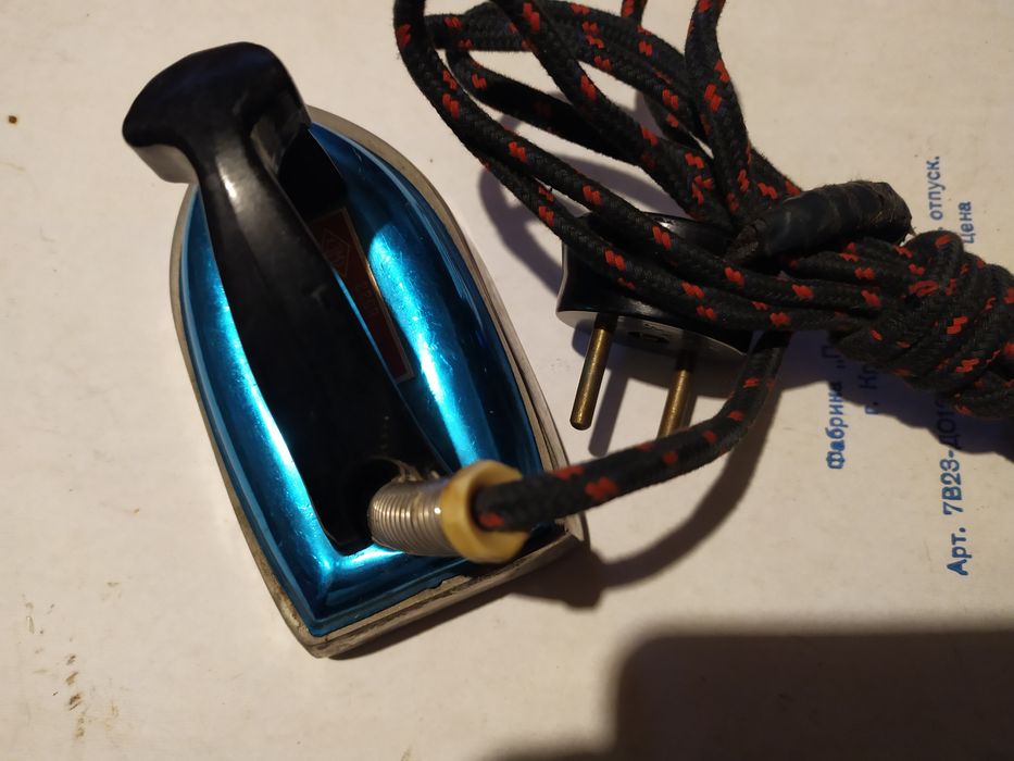 Мини утюжок продам