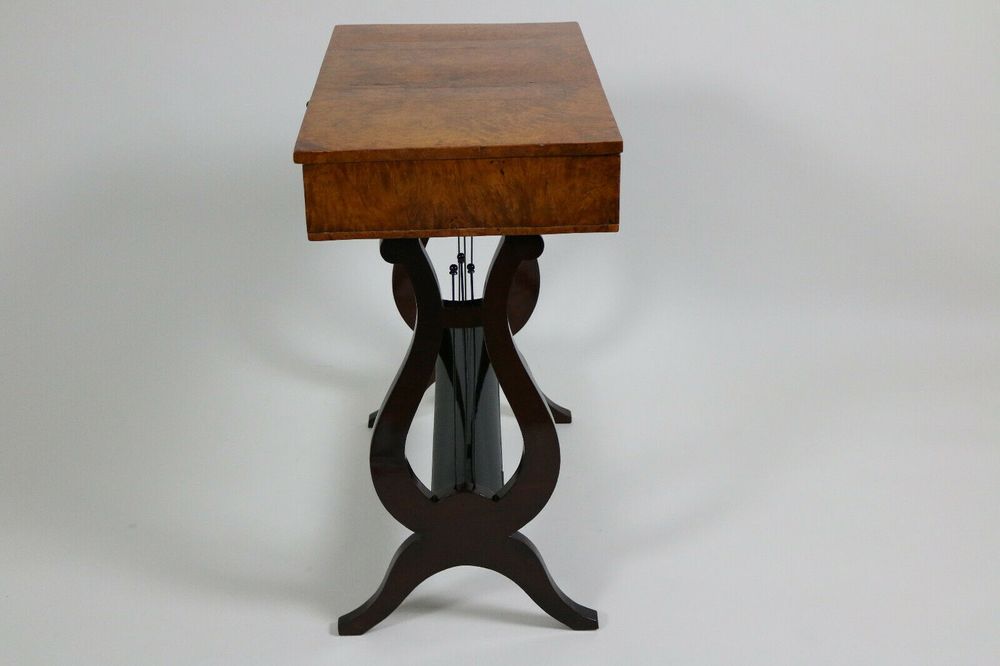 Antyk stół krawiecki Biedermeier Lyra ok. 1820
Prezentacja Rzemio