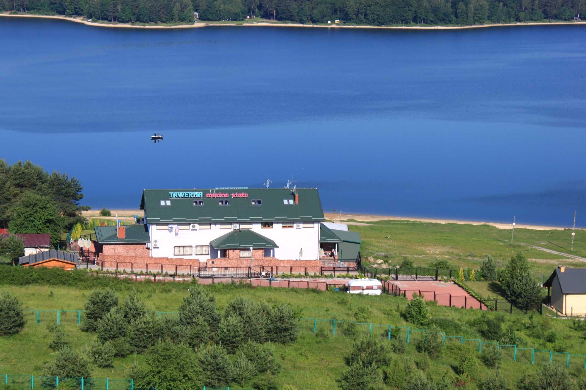 TAWERNA Chańcza - Noclegi, Pokoje, Bar , Plaża, Wolne terminy,