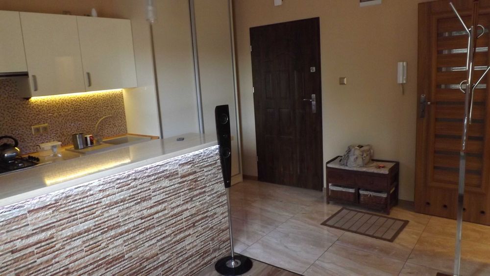 Mieszkanie 2 pokojowe 1p we wspólnocie z garażem kpl