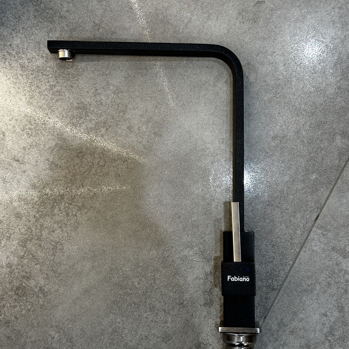 Кухонний змішувач Fabiano FKM 52 SS Чорний (з вітрини)