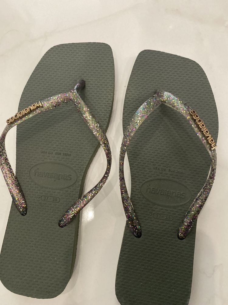 Chinelos havaianas