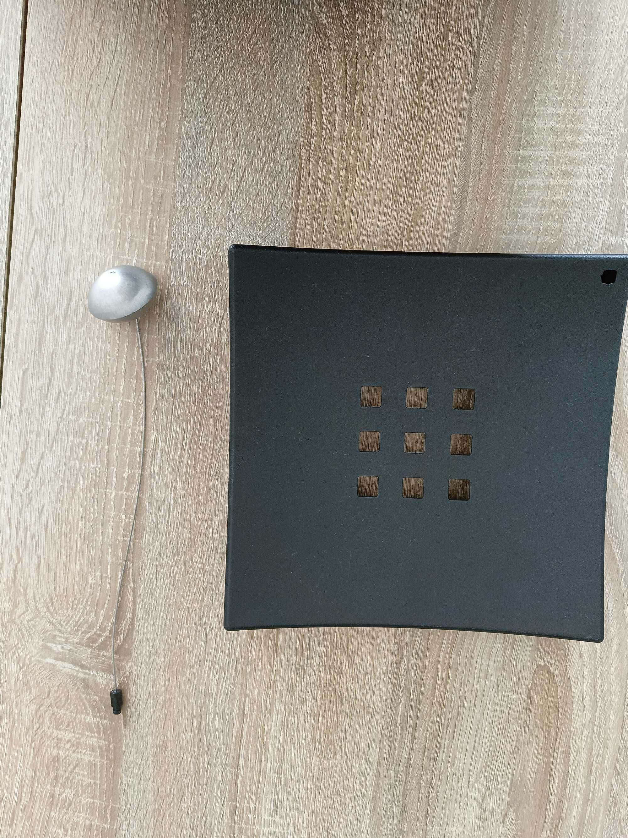 Sprzedam serwetnik Knyck marki Ikea
