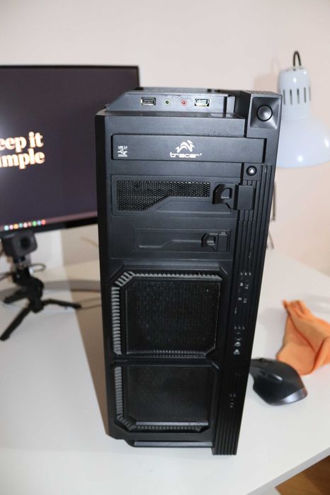 Komputer PC Intel Core i7, 16GB RAM, Radeon R9 290, 250 SSD 1000 HDD