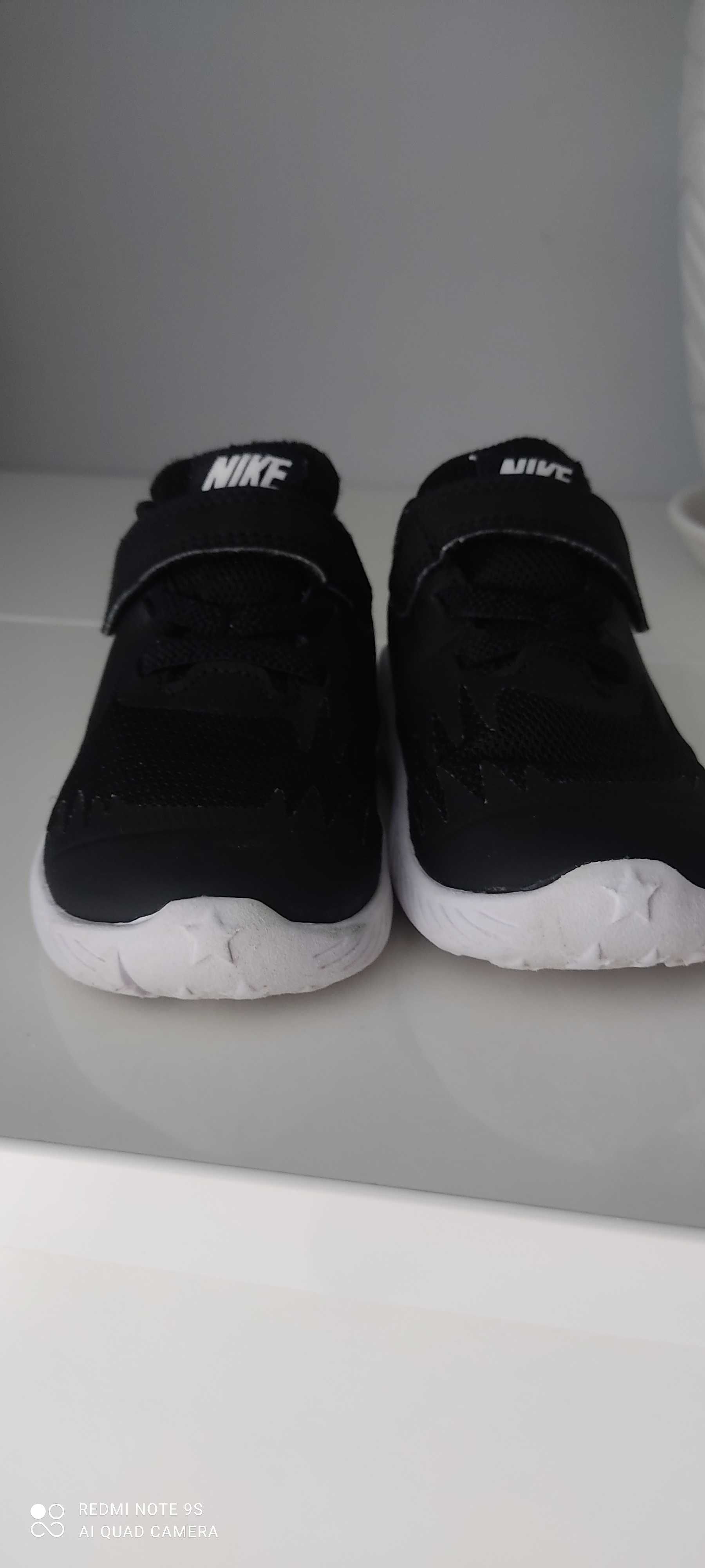 Buciki chłopięce Nike r 22