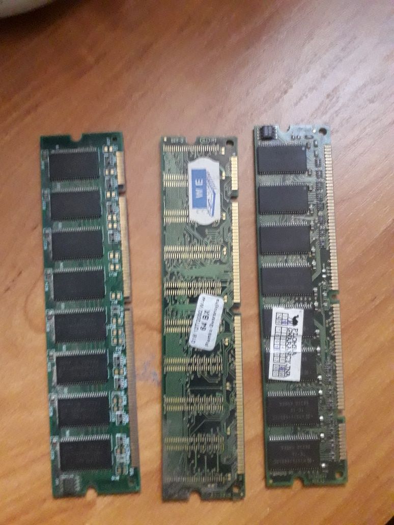 Retro ram 3x i inne elementy.