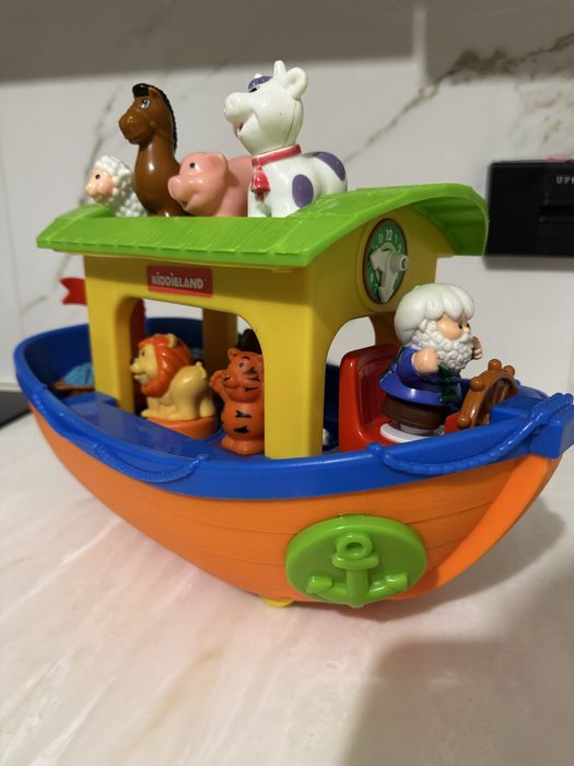Игровой набор Kiddieland Ноев ковчег на колесах на украинском