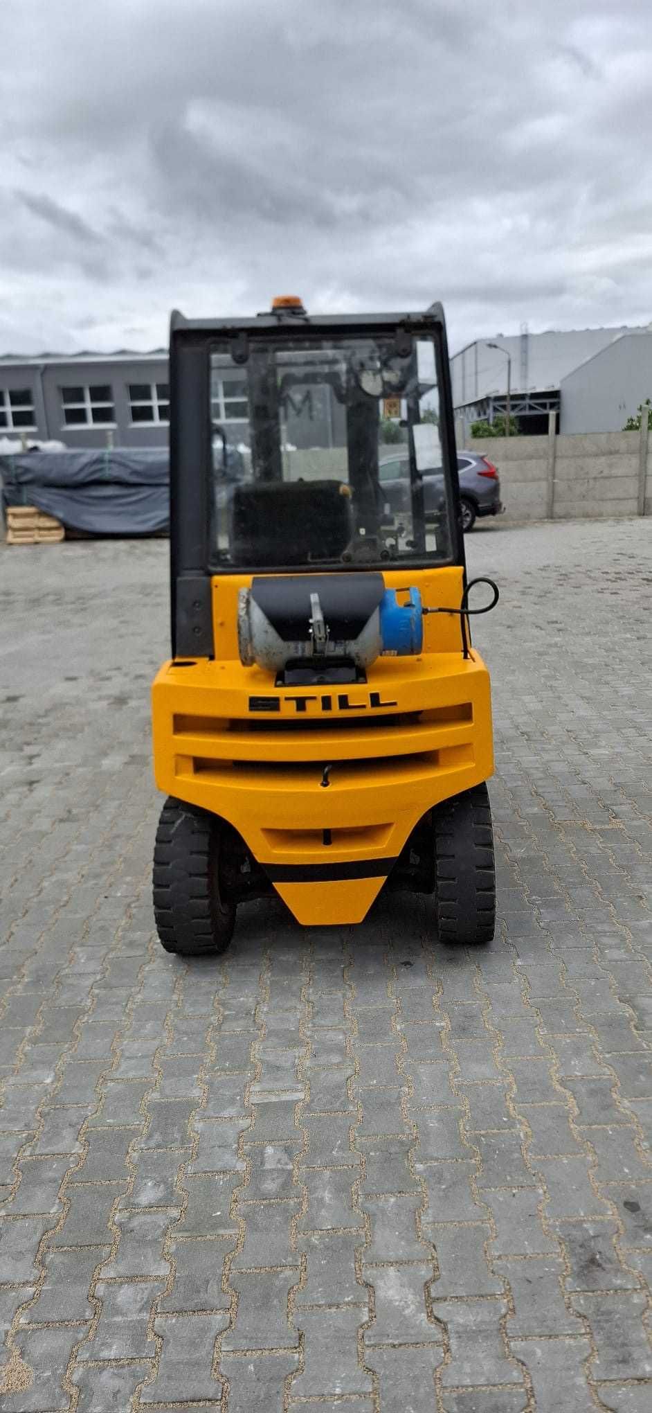 Wózek widłowy Still 2,5T LPG