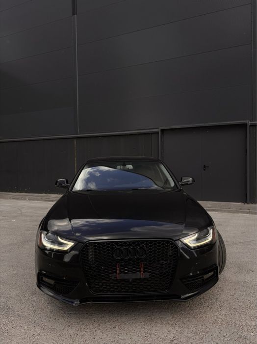 Решітка переднього бампера Audi A4 B8 2012-2016 Black