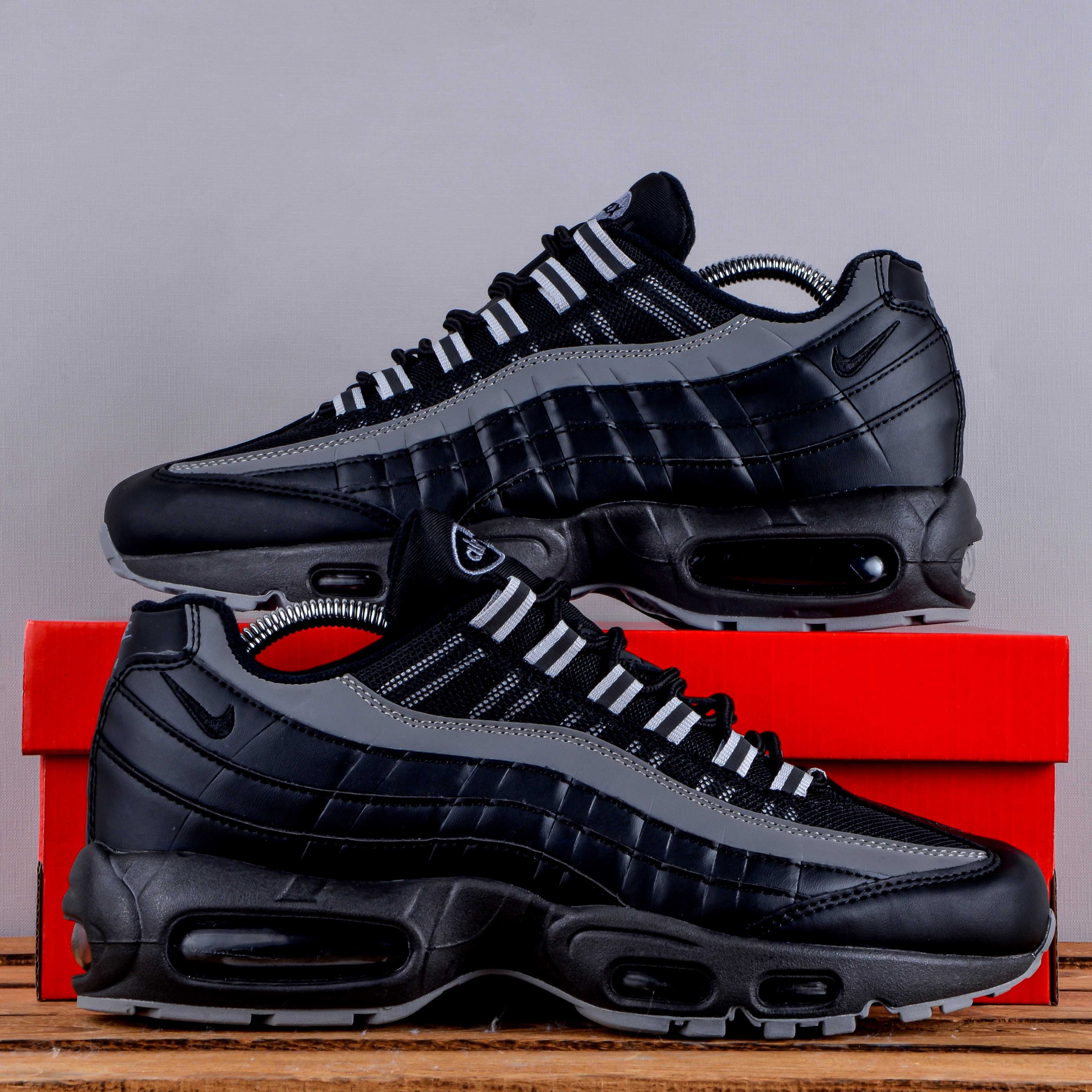 (1662) Чоловічі Кросівки Nike Air Max 95 чорні з сірим (41-45) В,єтнам