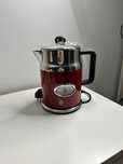 Czajnik elektryczny w stylu retro Rusel Hobbs  1,7 l