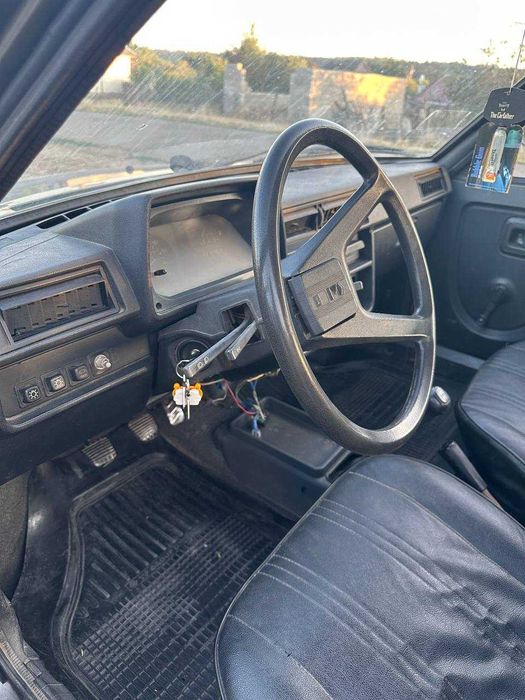 Автомобіль Таврія 1102