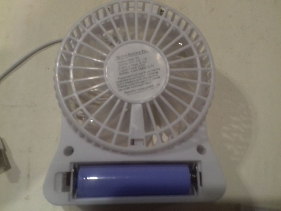 Вентилятор юсби USB аккумулятор три режима фонарик