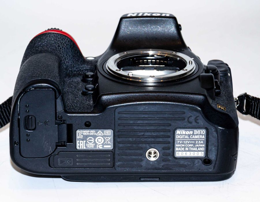 Aparat Nikon D810 BODY 36.3Mpix 23TYŚ