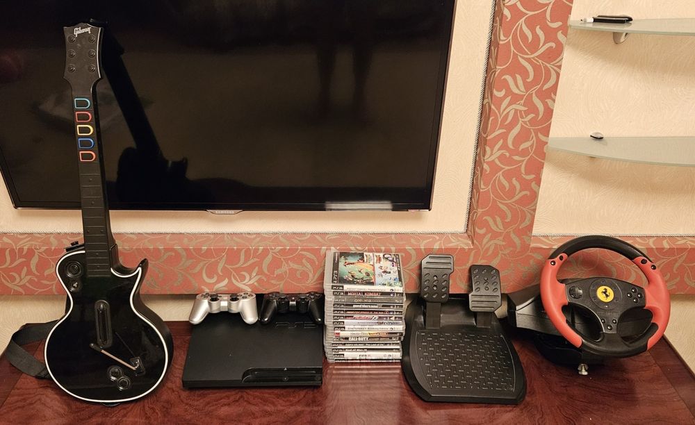 PS3 з іграми + руль та гітара