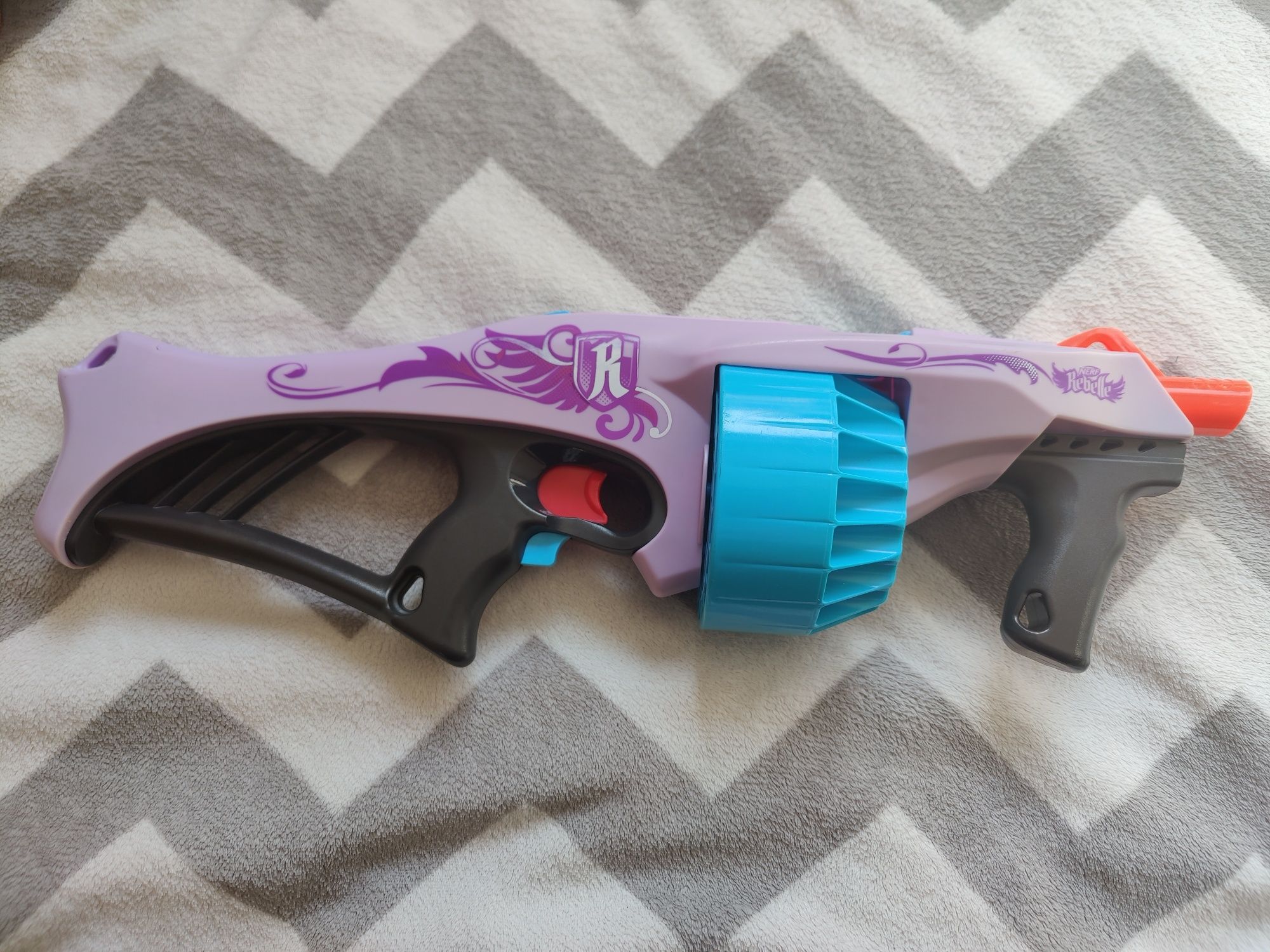 nerf rebelle fearless fire karabin pistolet elektryczny na baterie