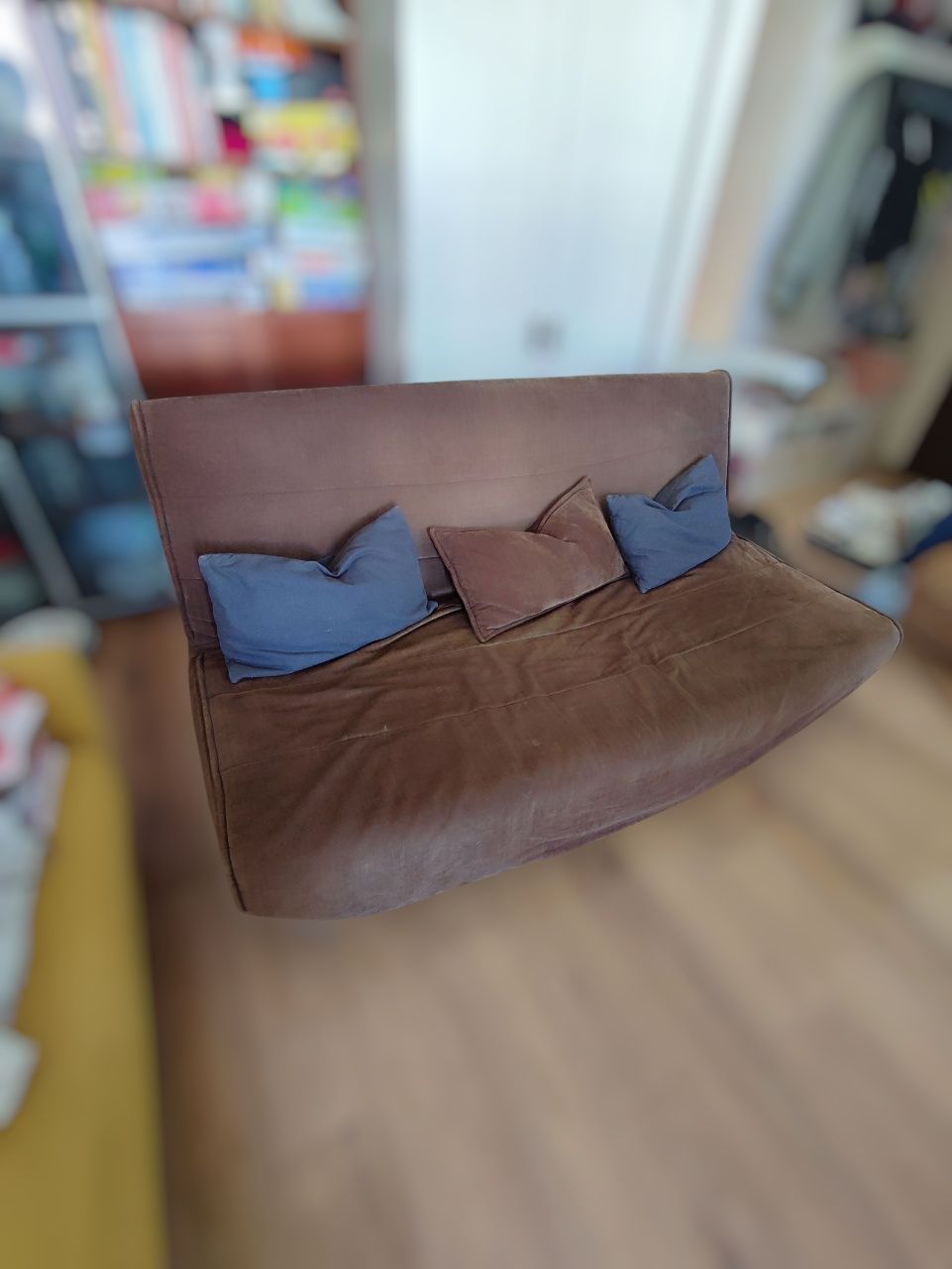 Sofa z IKEA w kolorze brązowym