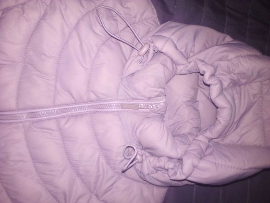 Куртка жіноча лілового кольору